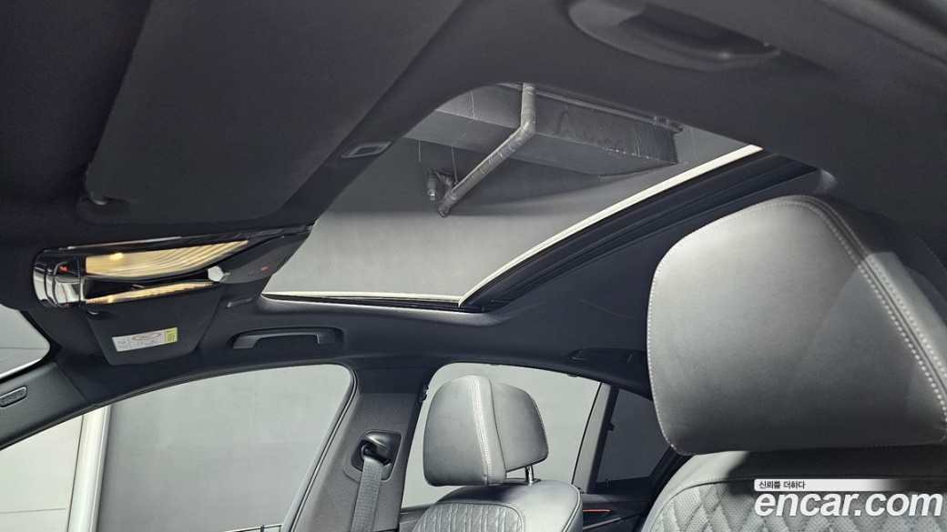 BMW 5-Series 530i xDrive M Sport Package, 2023
