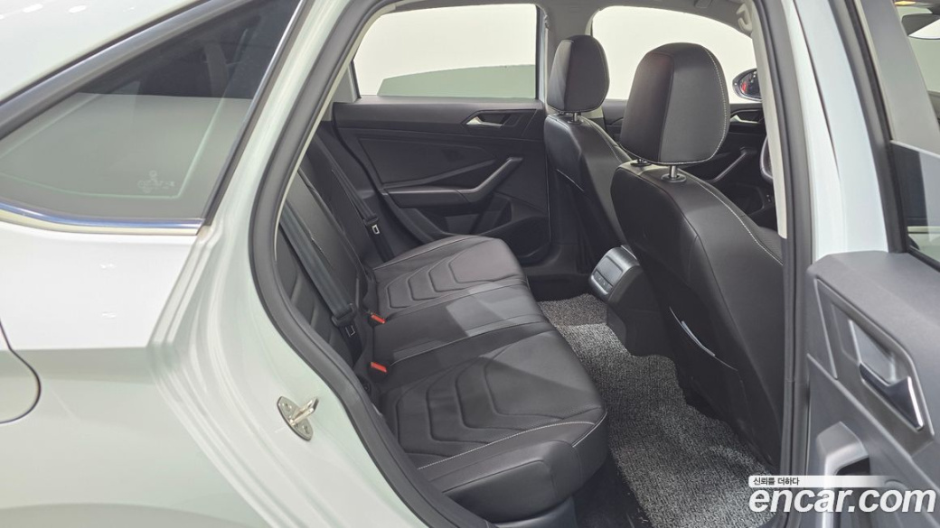 Volkswagen Jetta 1.5 TSI Prestige, 2023