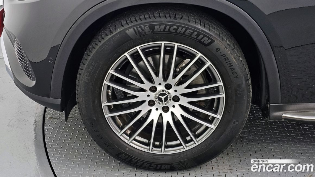 Mercedes-Benz GLC-Class GLC 300 4MATIC Avantgarde, 2025