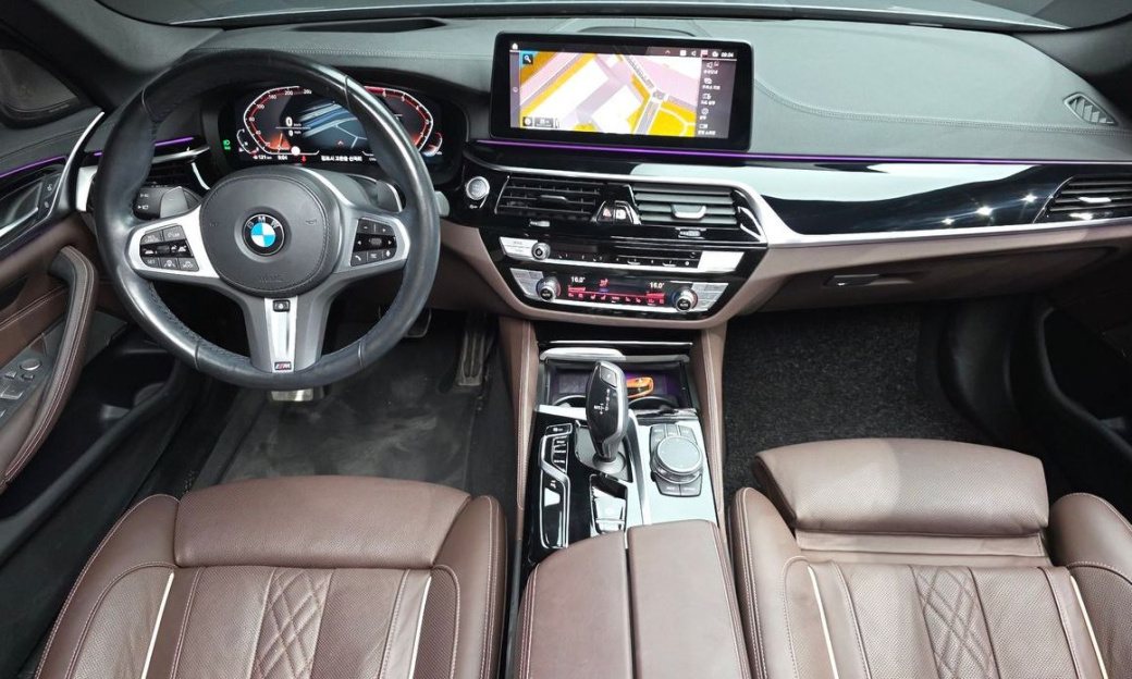 BMW 5-Series 530i M Sport Package, 2023