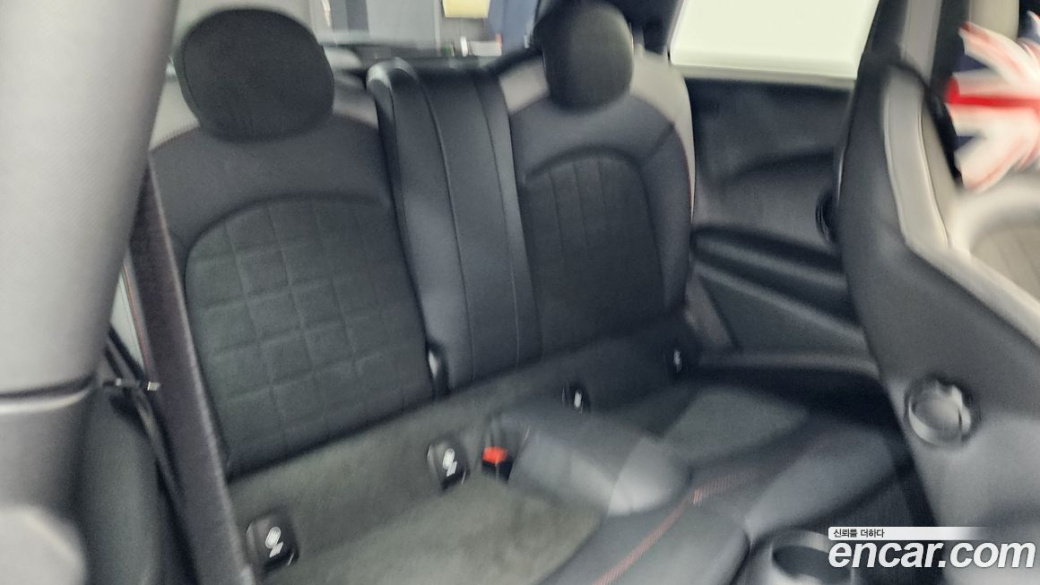 Mini Cooper JCW, 2024