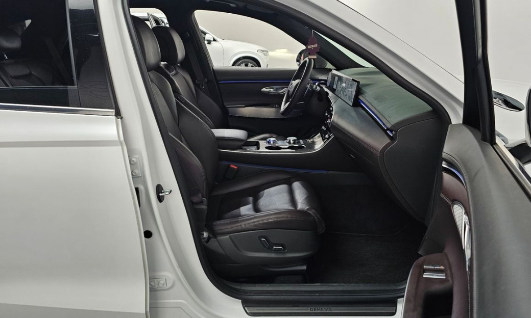 Genesis GV70 2.5T Gasoline AWD, 2025