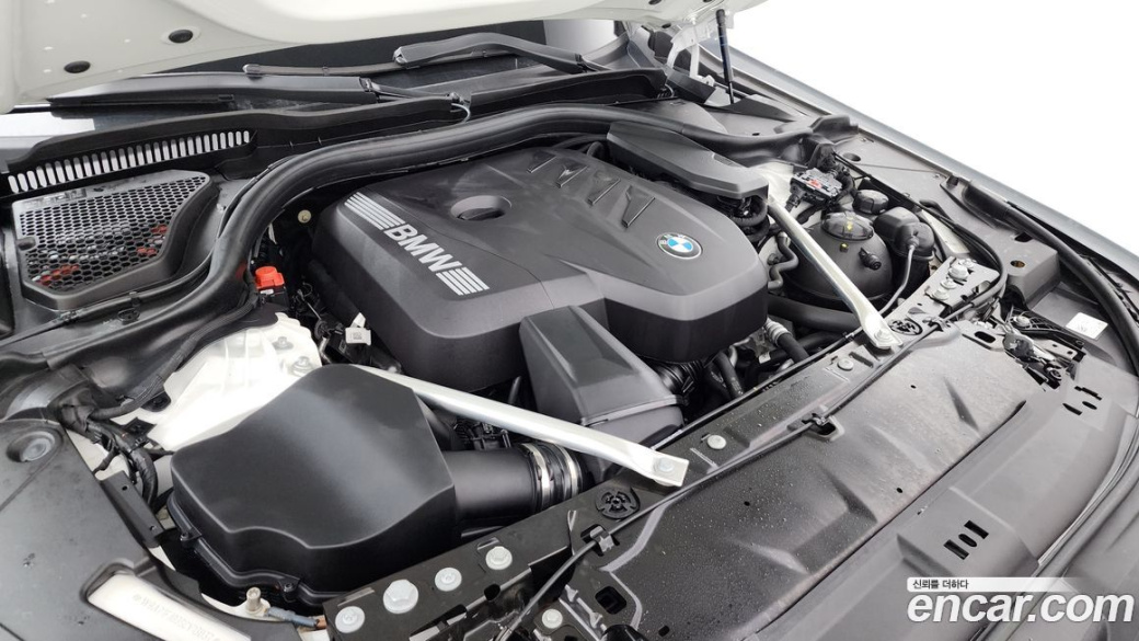 BMW 5-Series 520i M Sport, 2025