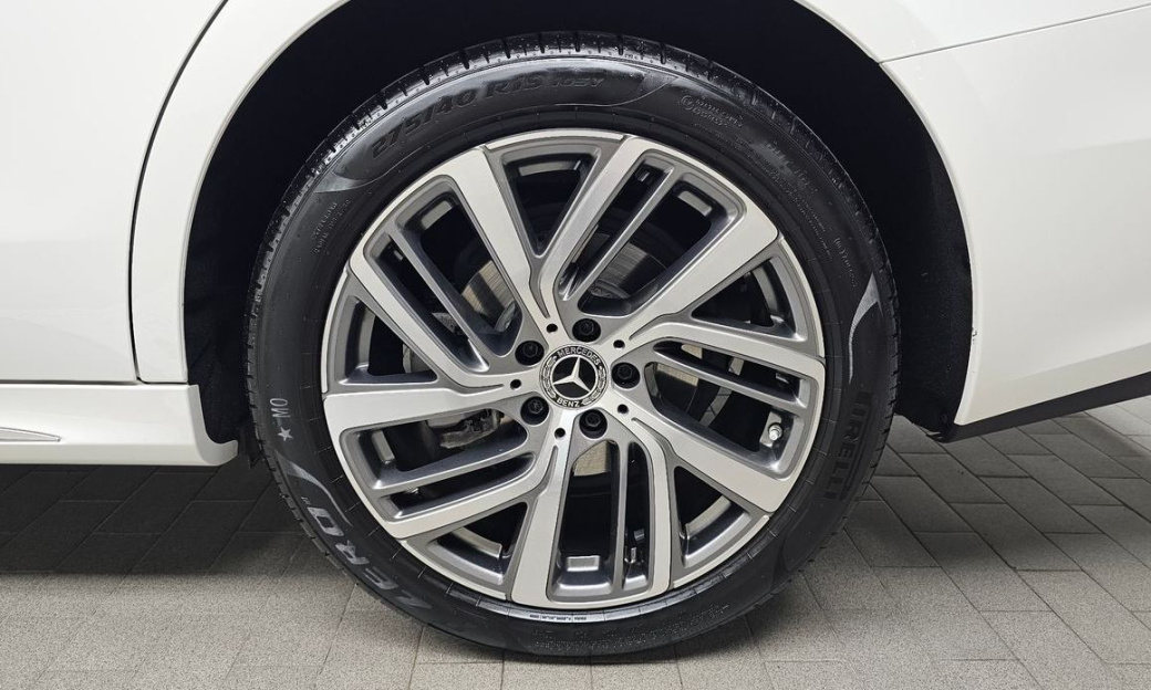 Mercedes-Benz E-Class E220d 4MATIC Exclusive, 2024
