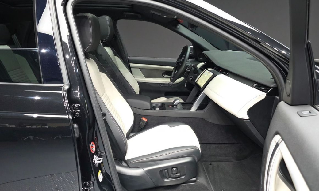 Land Rover Discovery Sport P250 Dynamic SE, 2025