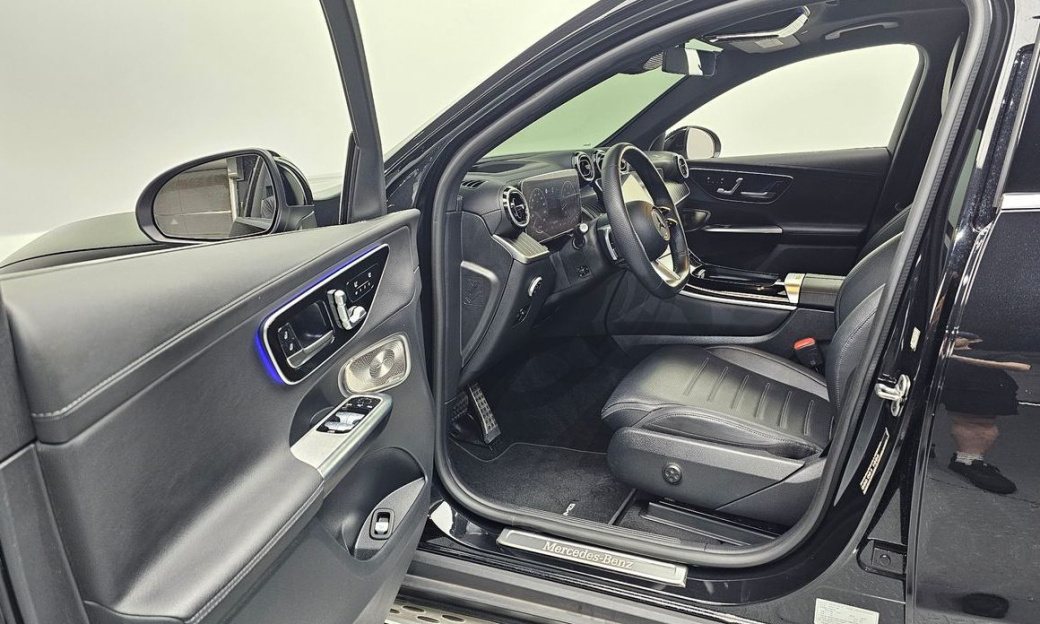 Mercedes-Benz GLC-Class GLC300 4MATIC AMG Line, 2024