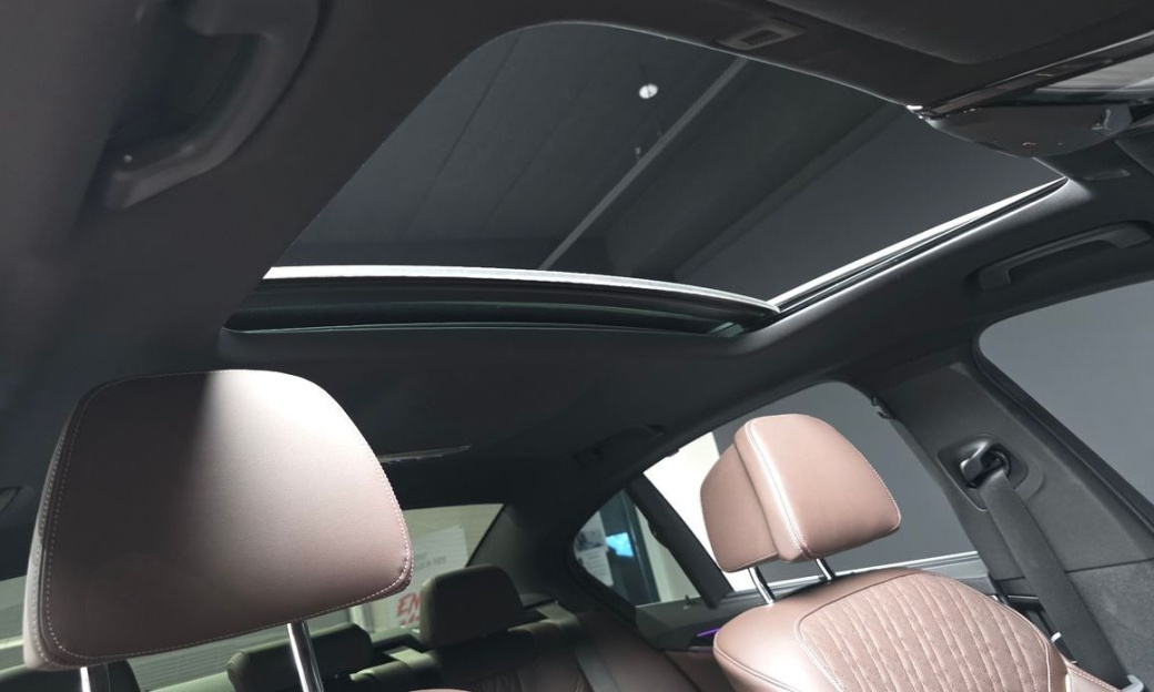 BMW 5-Series 530i M Sport Package, 2023