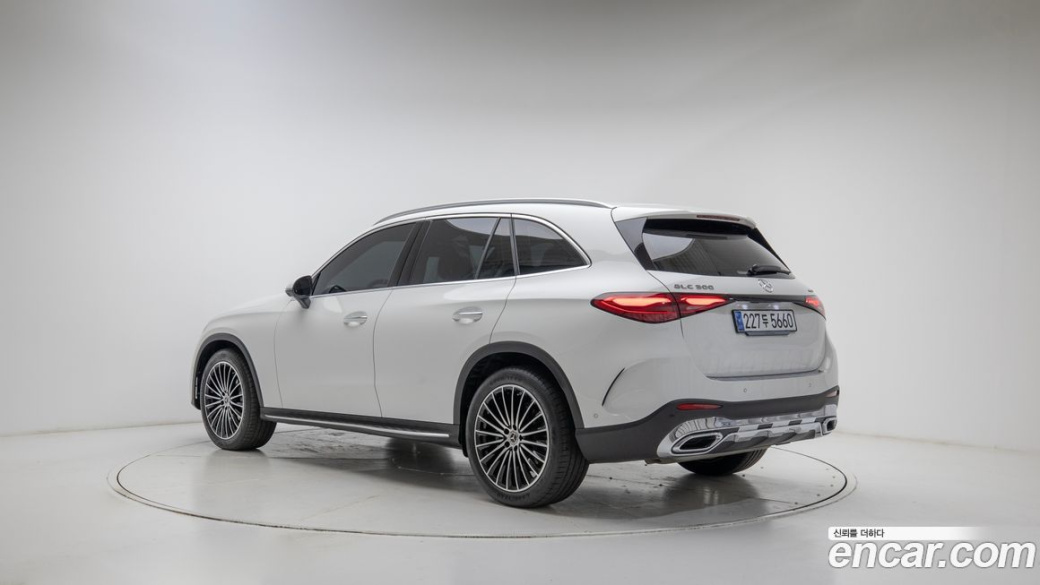 Mercedes-Benz GLC-Class GLC300 4MATIC AMG Line, 2025