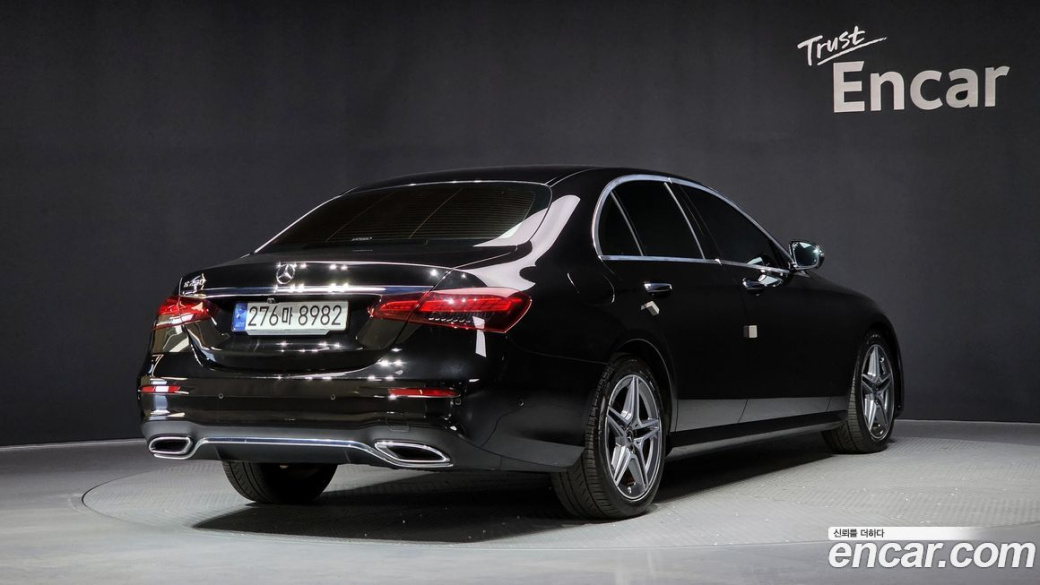 Mercedes-Benz E-Class E250 AMG Line, 2023