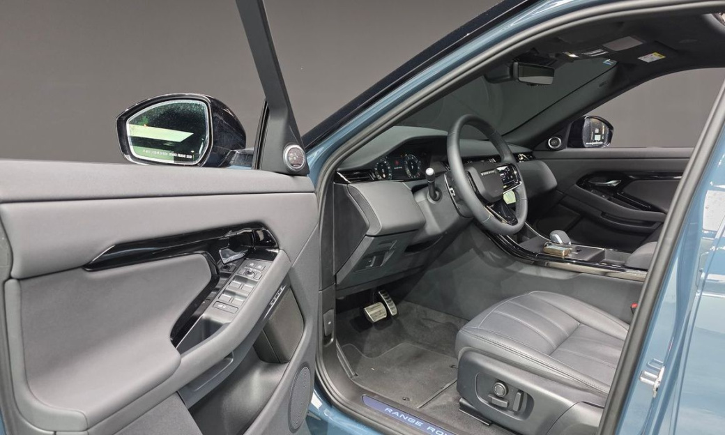 Land Rover Range Rover Evoque P250 Dynamic SE, 2025