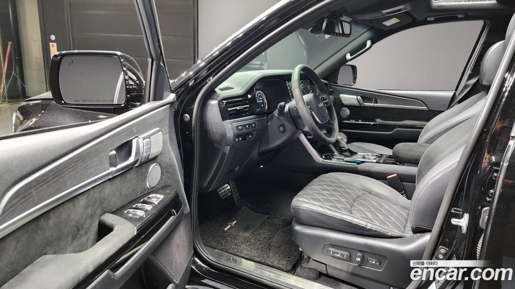 Kia Mohave Diesel 3.0 4WD 7-Seater, 2022