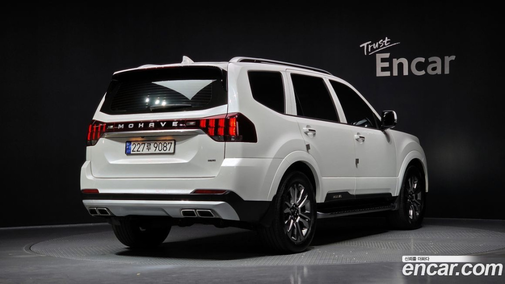 Kia Mohave Diesel 3.0 4WD 7-Seater, 2023