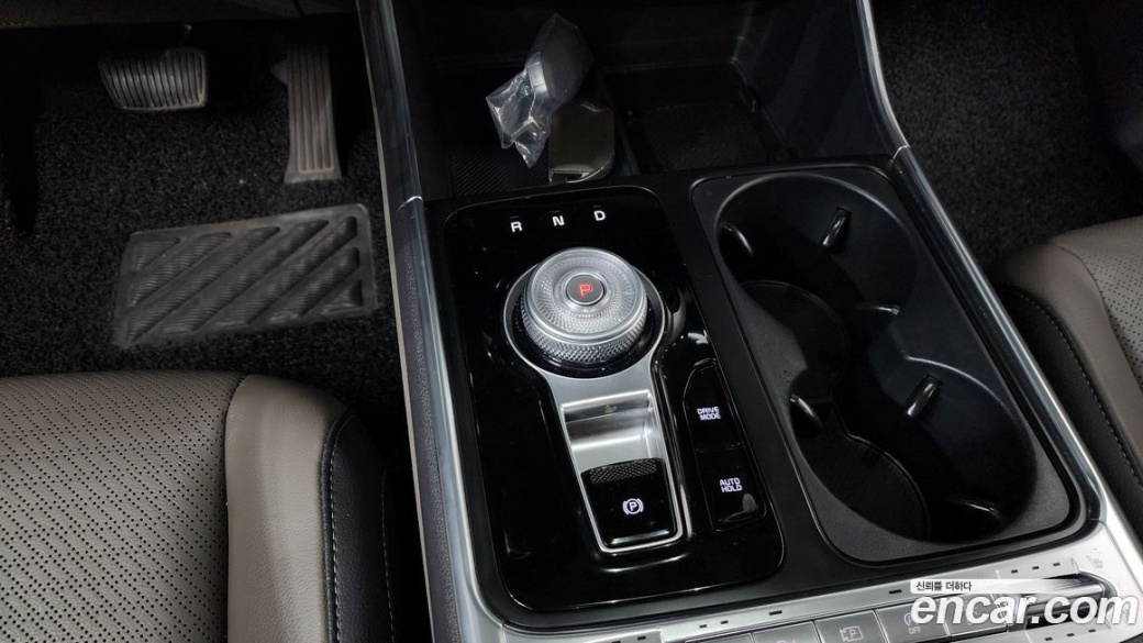 Kia Carnival 9-Seater Noblesse, 2025