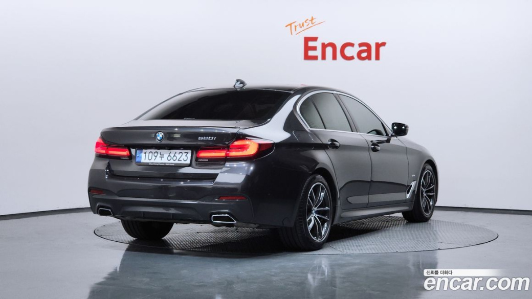 BMW 5-Series 520i M Sport, 2022
