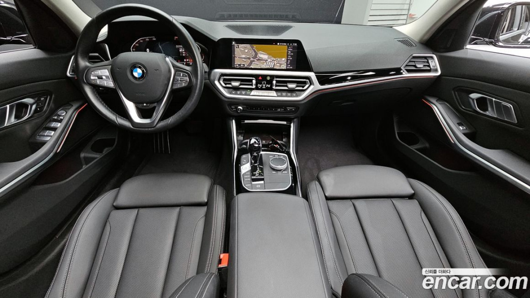 BMW 3-Series 320i, 2022