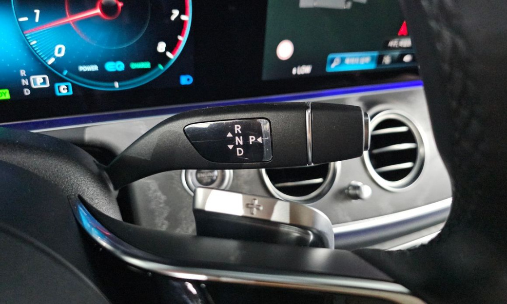 Mercedes-Benz E-Class E350 4MATIC Exclusive, 2023