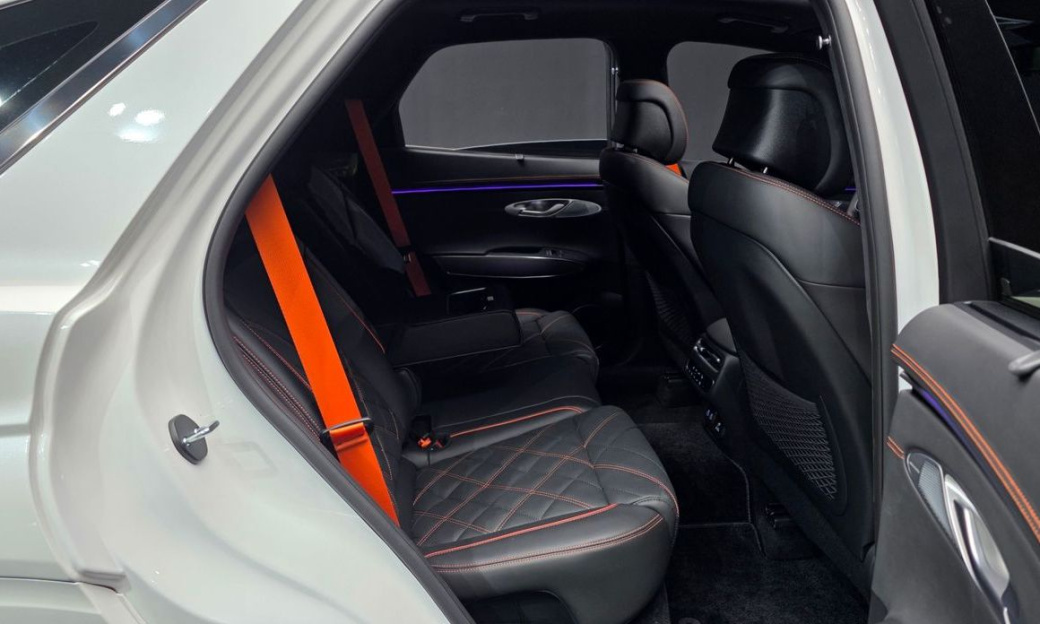 Genesis GV70 2.5T Gasoline AWD, 2025