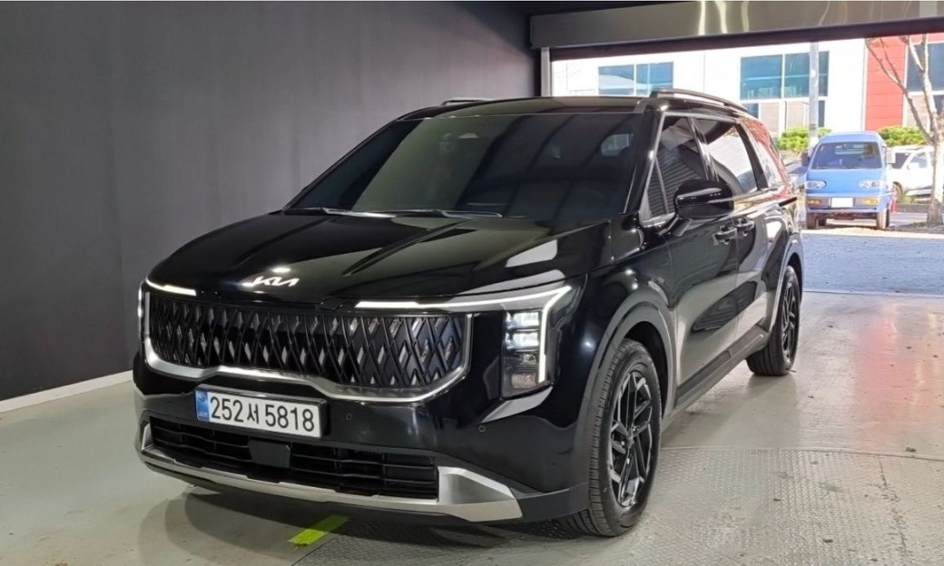 Kia Carnival 9-Seater Noblesse, 2025