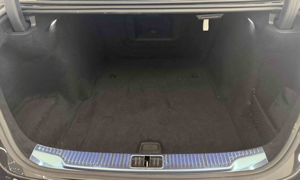 Mercedes-Benz S-Class S350 d 4MATIC, 2025