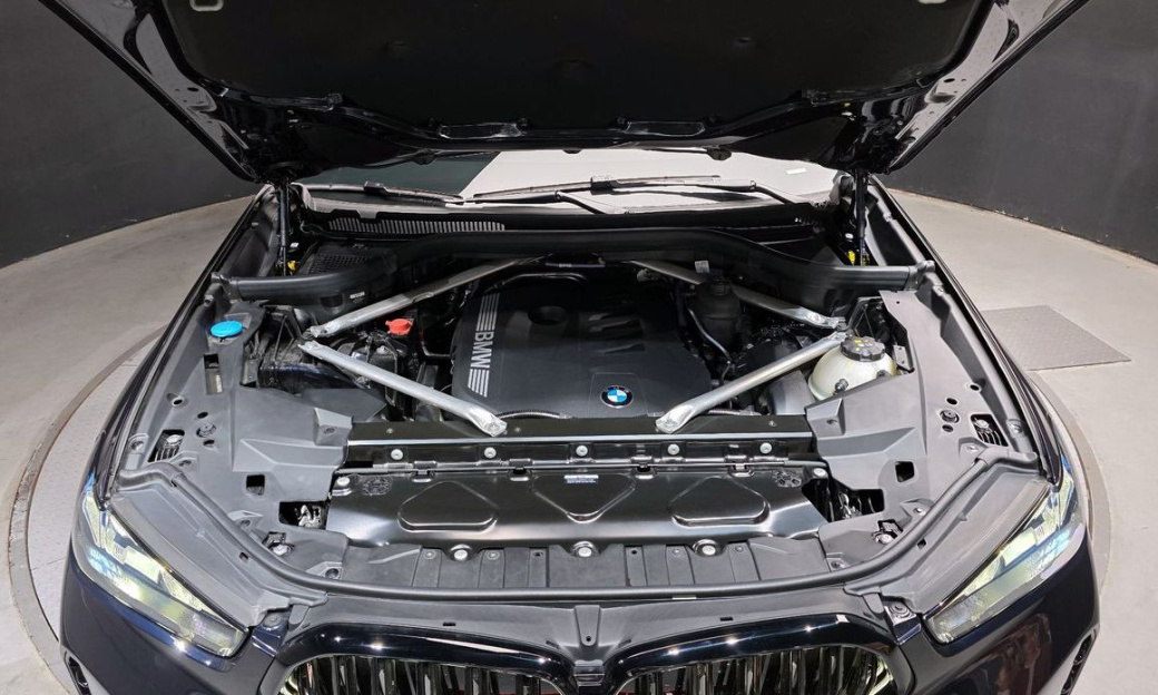 BMW X6 xDrive40i M Sport, 2024
