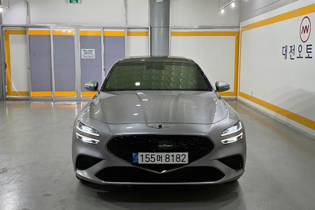 Genesis G70 Gasoline 2.0T 4WD, 2022
