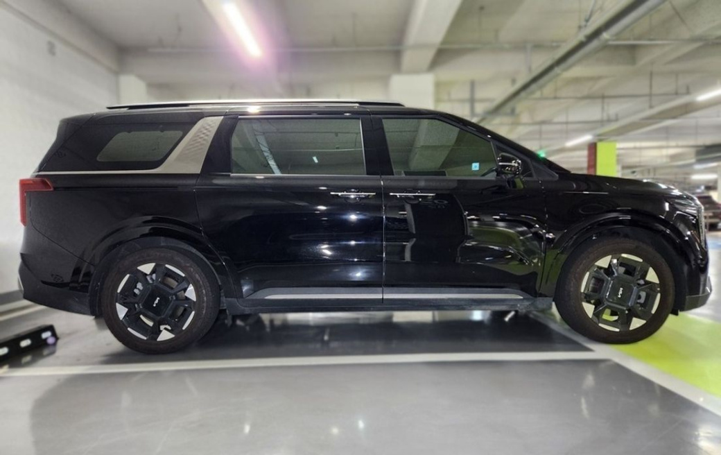 Kia Carnival 7-Seater Noblesse, 2025