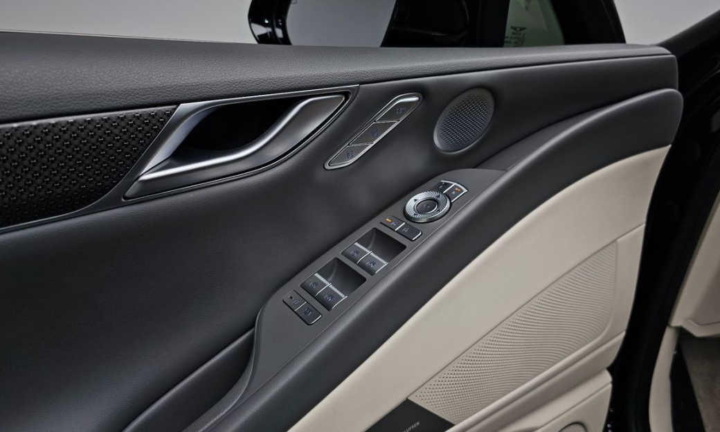 Genesis G80 Gasoline 2.5 Turbo AWD, 2025