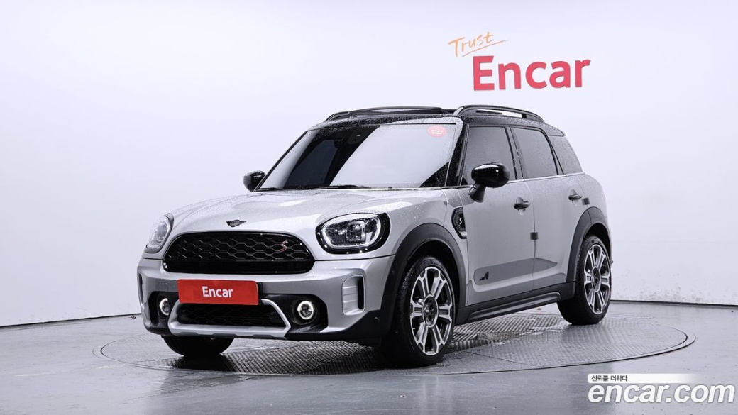 Mini Countryman ALL4 Classic Launch Pack, 2023