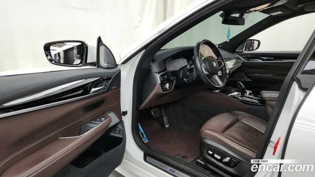 BMW Gran Turismo 630i xDrive M Sport, 2022