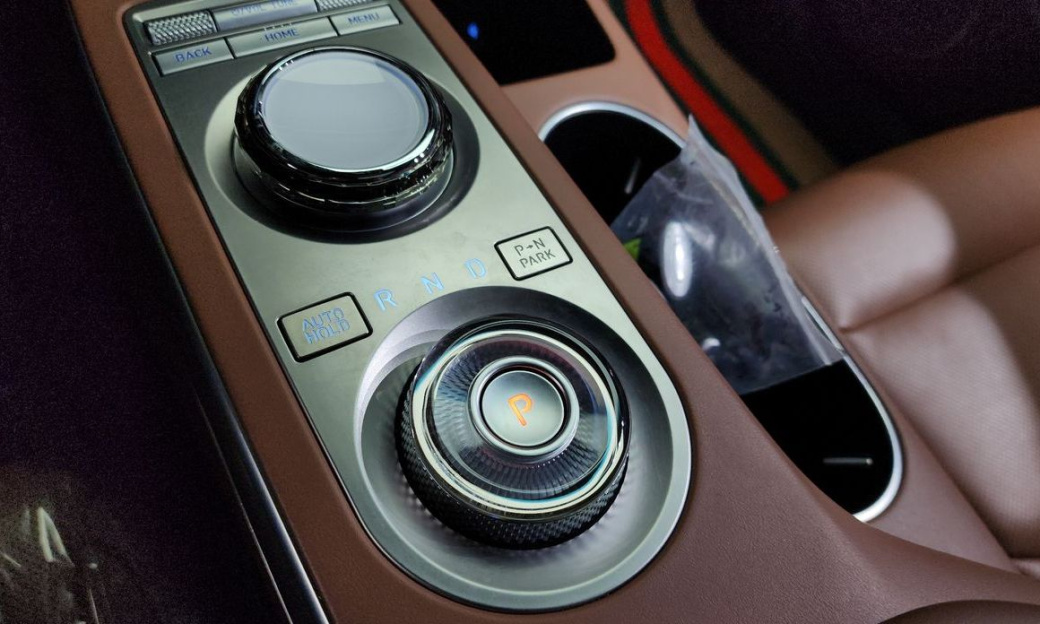 Genesis GV70 2.5T Gasoline 2WD, 2021