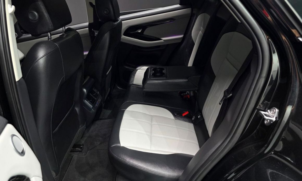 Land Rover Range Rover Evoque P250 Dynamic SE, 2024