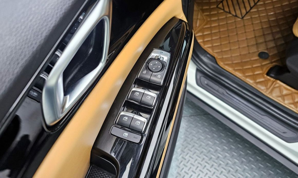 Kia Carnival 9-Seater Noblesse, 2022