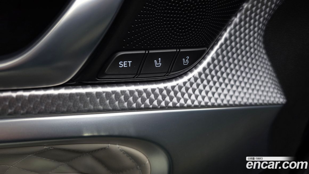 Genesis G70 Gasoline 2.0T 4WD, 2023