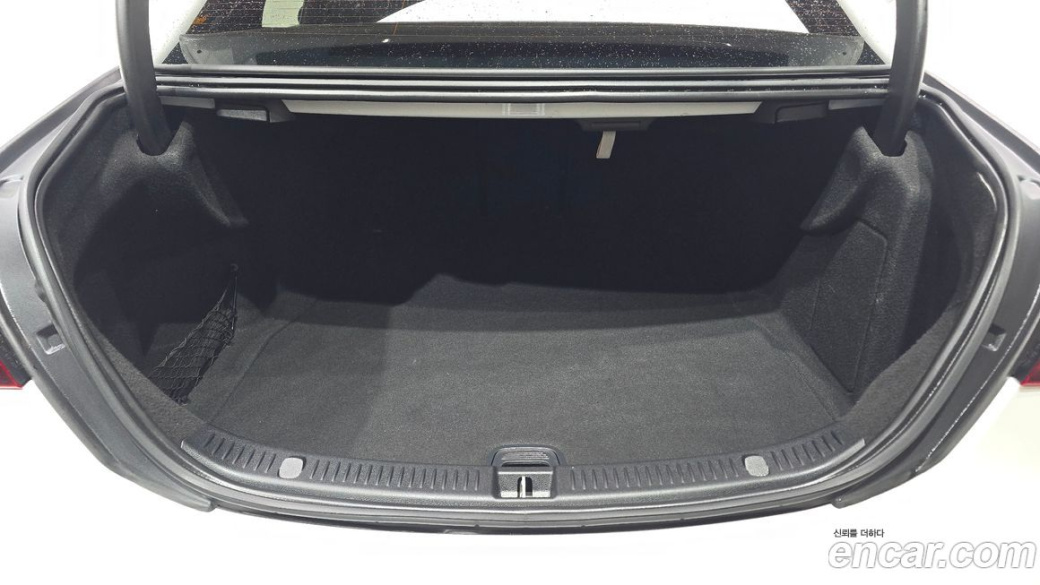 Mercedes-Benz E-Class E220d 4MATIC AMG Line, 2022