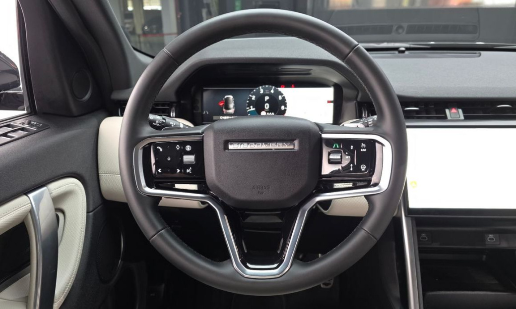 Land Rover Discovery Sport P250 Dynamic SE, 2025
