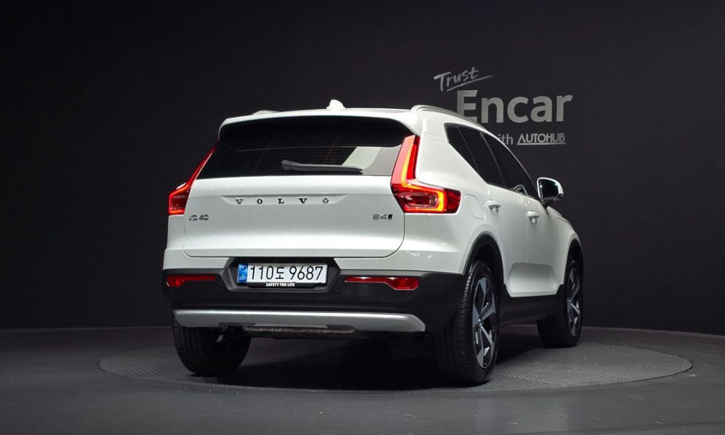 Volvo XC40 B4 Ultra Bright, 2025