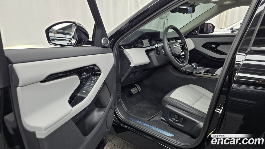 Land Rover Range Rover Evoque P250 Dynamic SE, 2025