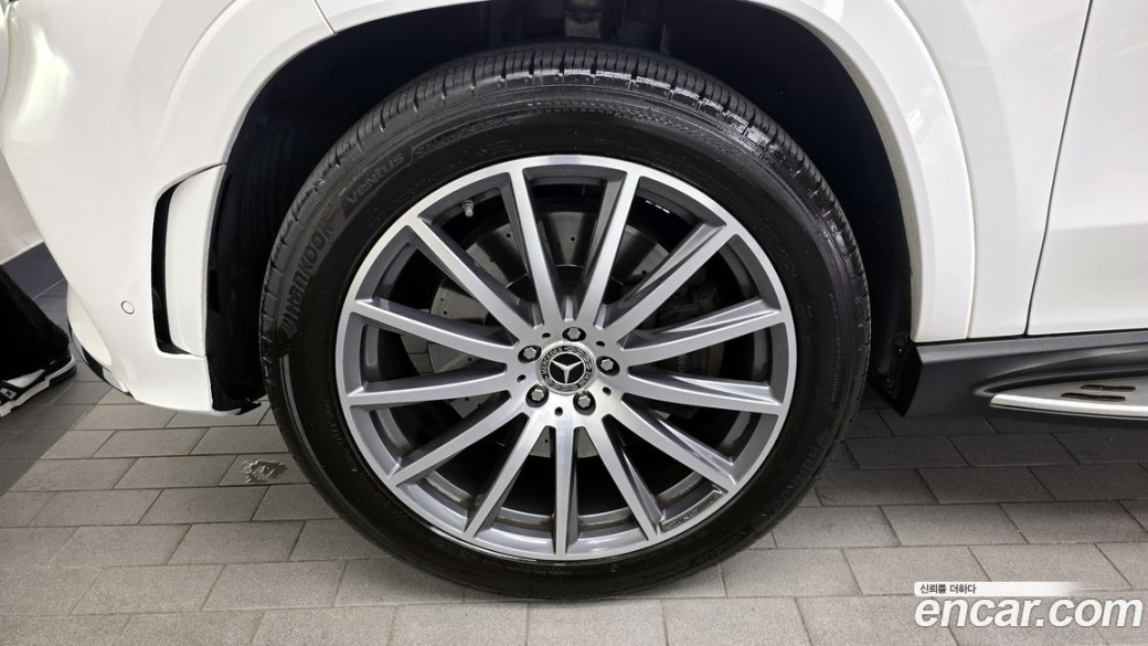 Mercedes-Benz GLS-Class GLS400d 4MATIC, 2023