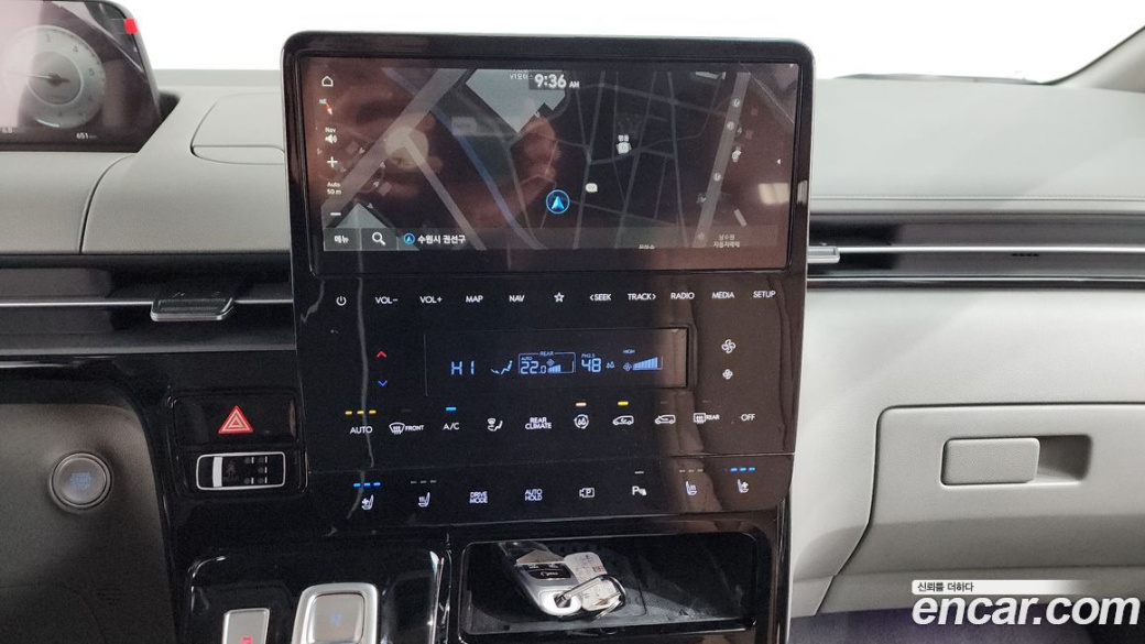 Hyundai Staria 4WD , 2022
