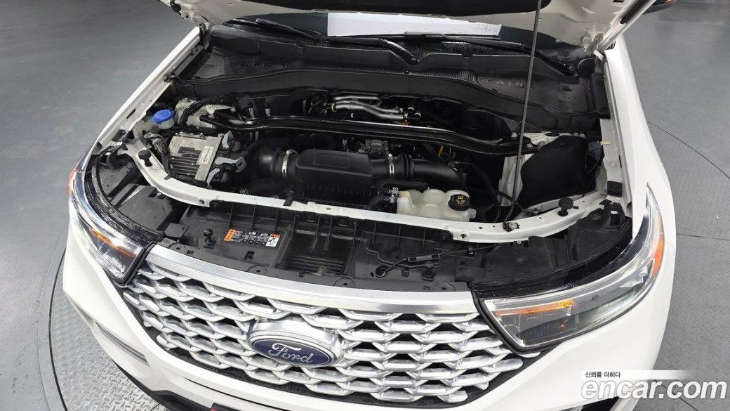 Ford Explorer 3.0 Platinum 4WD, 2022