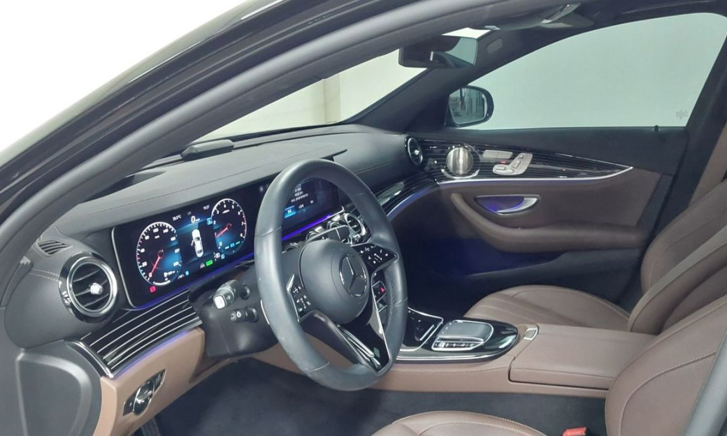 Mercedes-Benz E-Class E450 4MATIC Exclusive, 2023