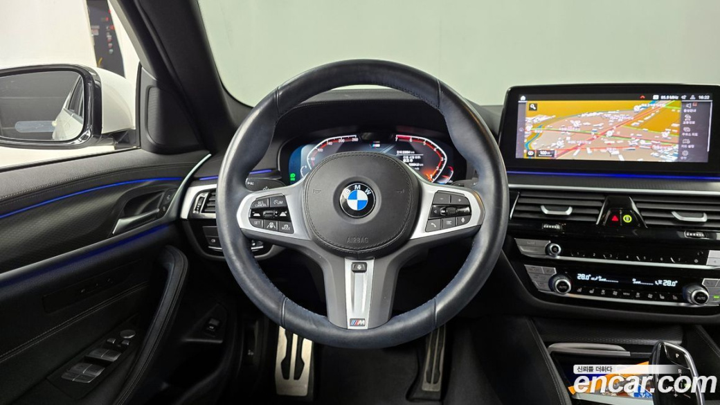 BMW 5-Series 520i M Sport, 2023