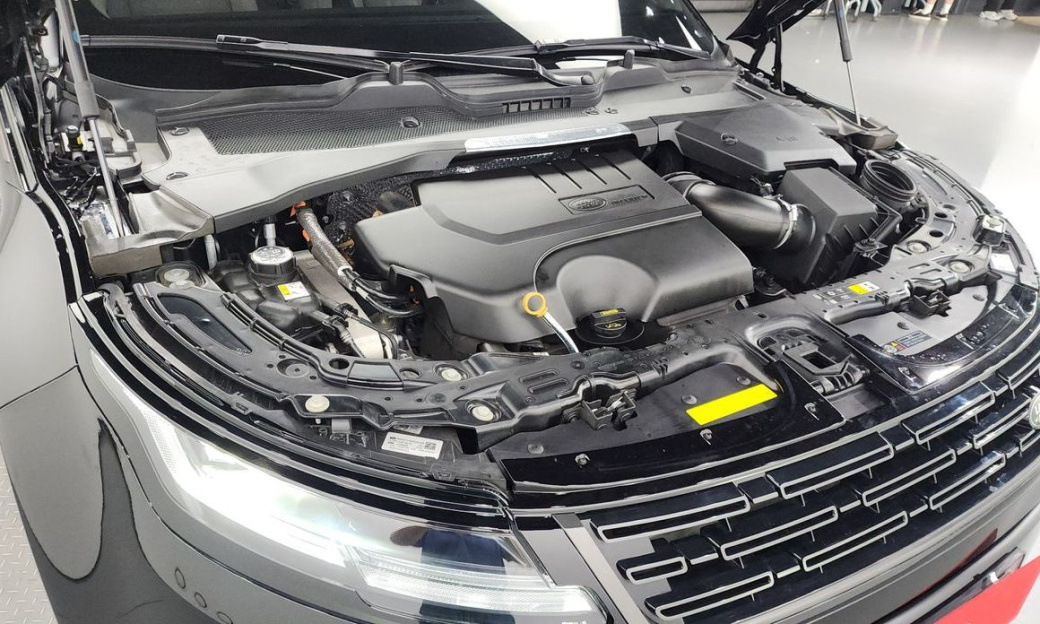 Land Rover Range Rover Evoque P250 Dynamic SE, 2024