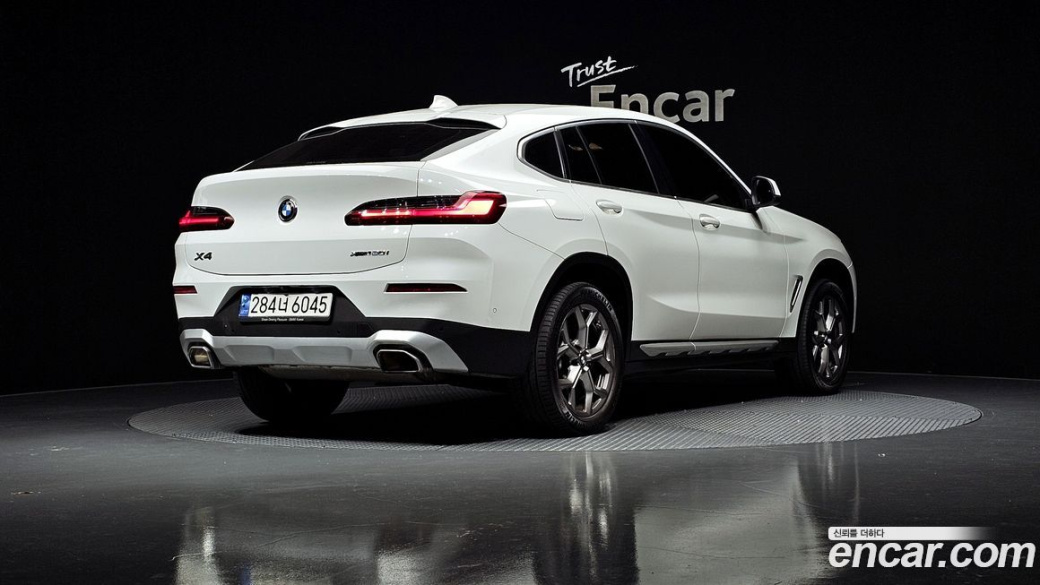 BMW X4 xDrive20i xLine, 2022