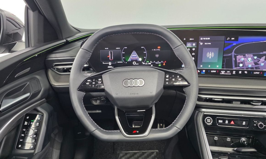 Audi Q5 45 TFSI Quattro S Line Black Ediiton, 2025
