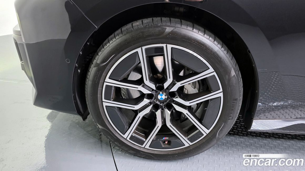 BMW 7-Series 740i sDrive M Sport, 2023