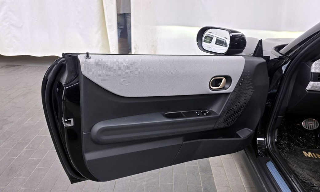 Mini Cooper Favoured, 2025