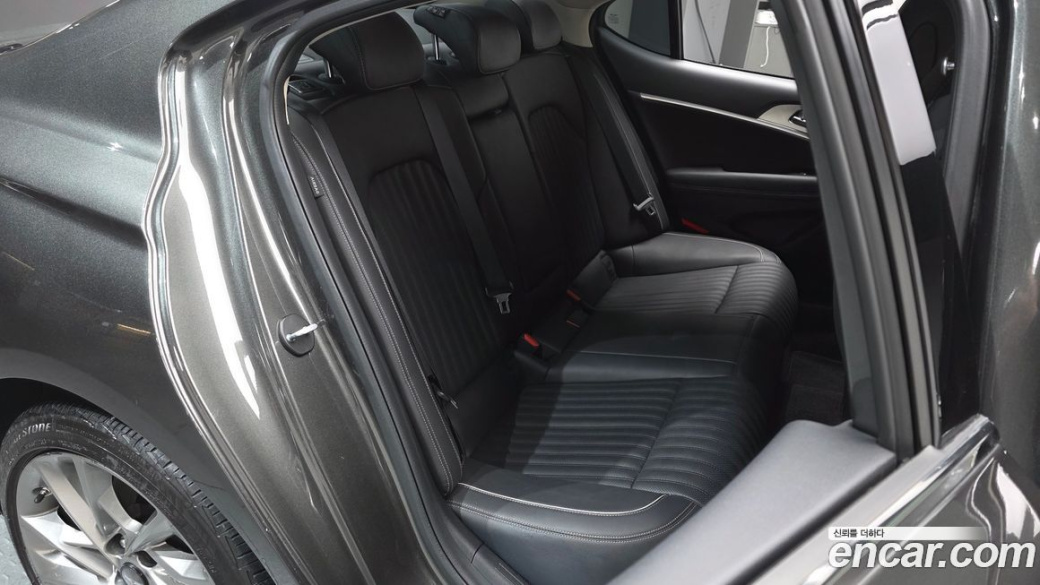 Genesis G70 Gasoline 2.5T 2WD, 2024