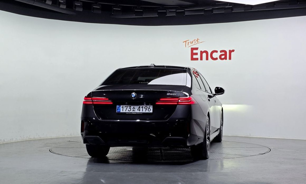 BMW 5-Series 520i M Sport, 2024