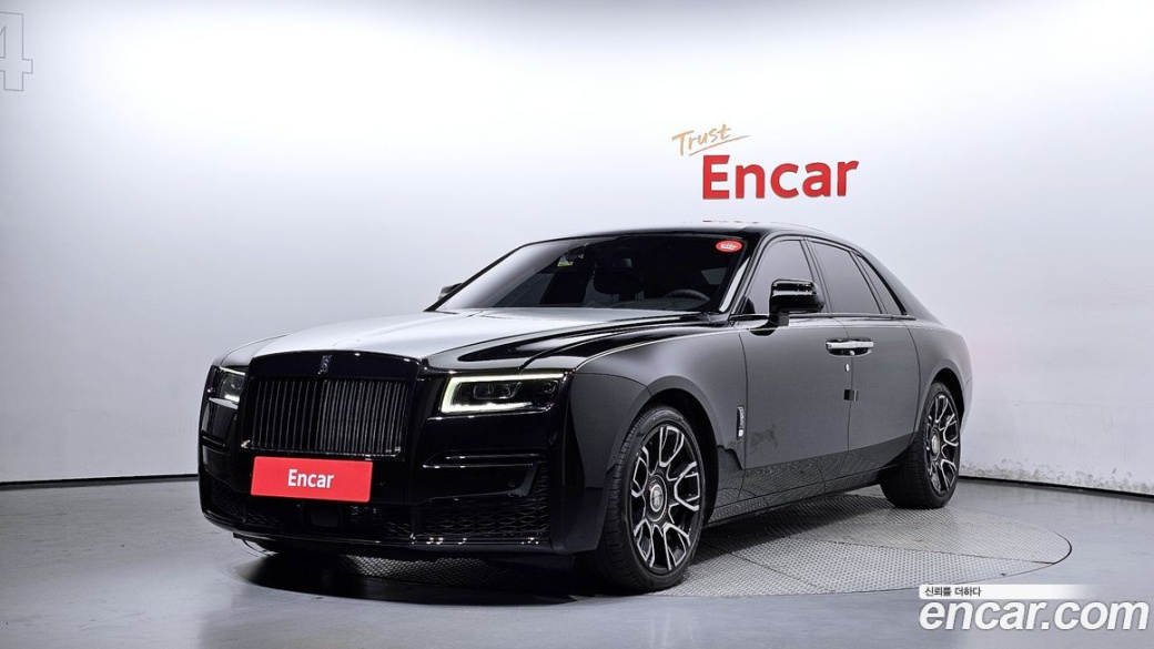Rolls-Royce Ghost 6.7 V12 Black Badge, 2023